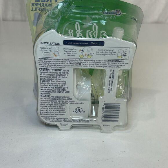 Glade Plug Ins Scented Oil Sparkling Spruce Warmer And 1 Refill. NIP - Picture 2 of 4